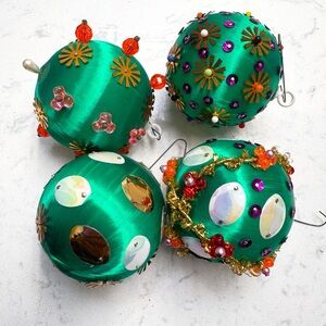Set of 4 Vintage 1960s/70s Satin Ornaments – Mod Retro Green